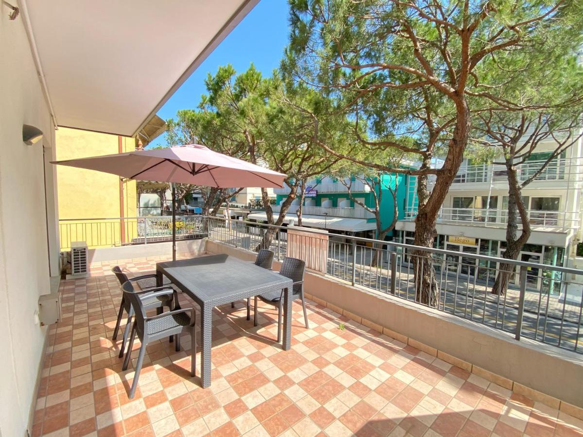 Artesi - Carraro Immobiliare Jesolo - Family Apartments Exterior foto